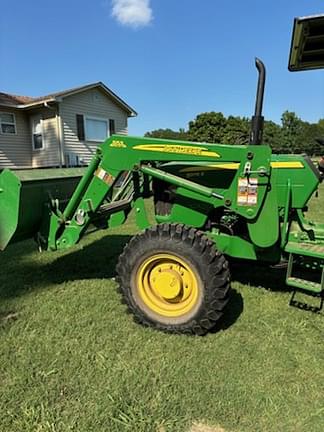Image of John Deere 5075E equipment image 1