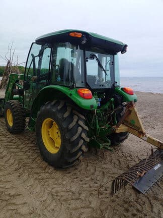 Image of John Deere 5075M equipment image 1