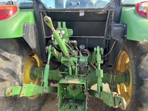 Image of John Deere 5085E equipment image 1