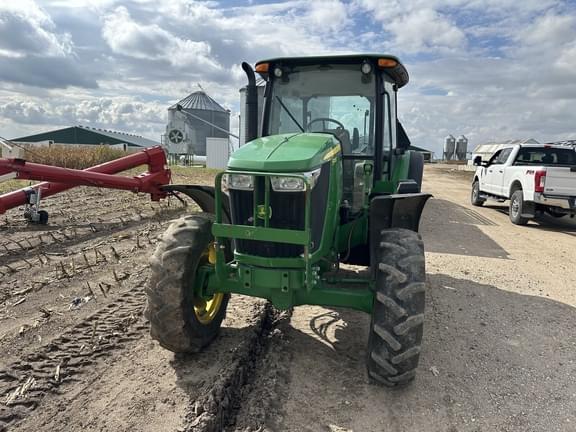 Image of John Deere 5085E equipment image 4