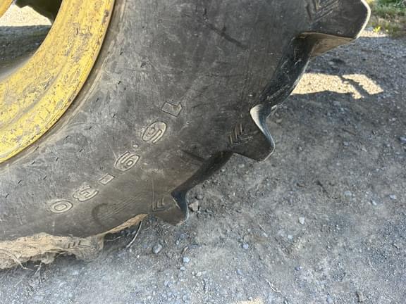 Image of John Deere 5085E equipment image 4