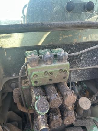 Image of John Deere 5085E equipment image 2
