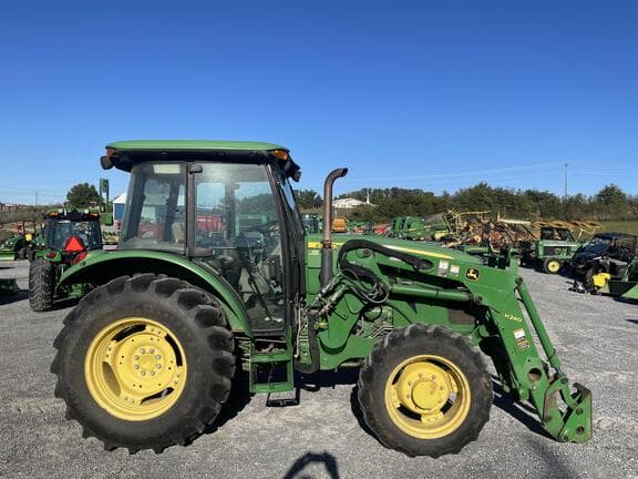 Image of John Deere 5085E equipment image 4