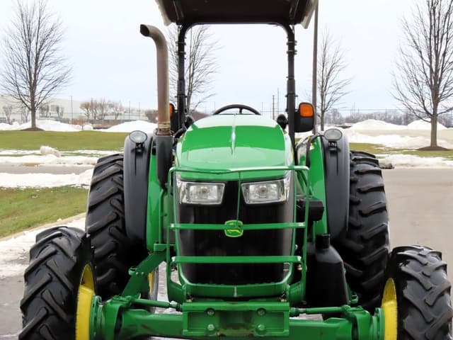 Image of John Deere 5085M equipment image 4