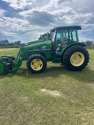 Image of John Deere 5100E equipment image 2