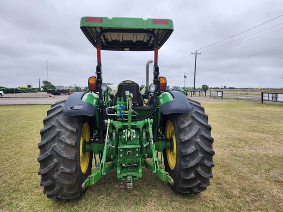Image of John Deere 5100M equipment image 3
