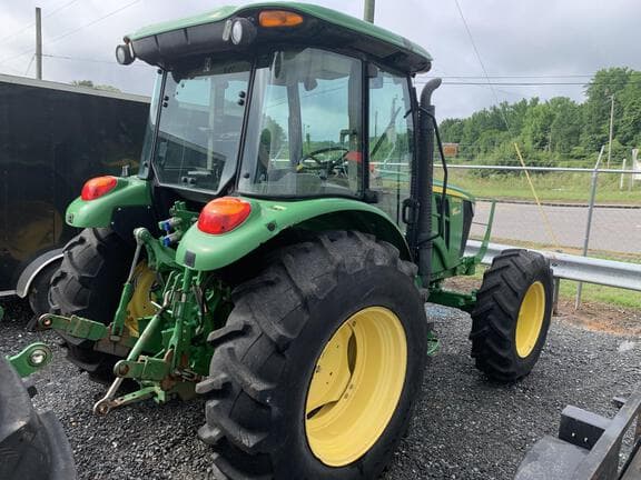 Image of John Deere 5100M equipment image 4
