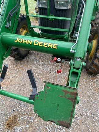 Image of John Deere 5115M equipment image 3