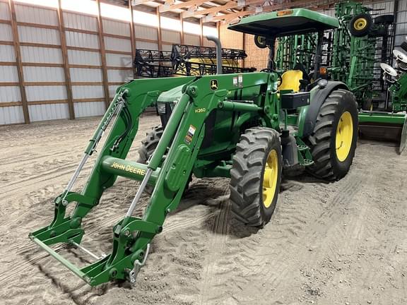 Image of John Deere 5115M equipment image 1