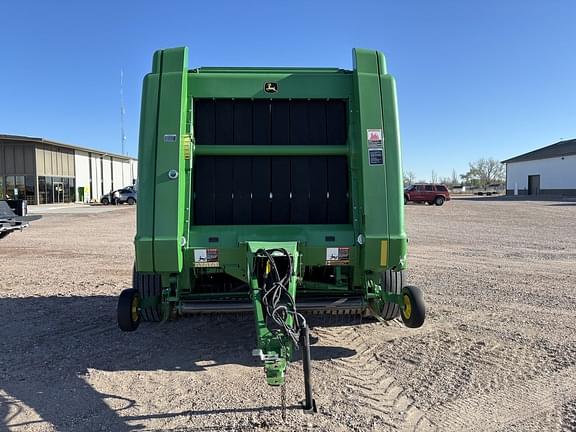 Image of John Deere 569 Premium equipment image 1