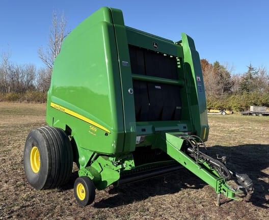 2014 John Deere 569 Premium Equipment Image0