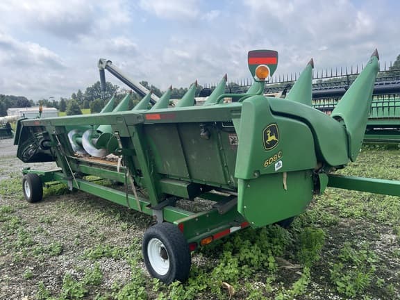 Image of John Deere 608C equipment image 1