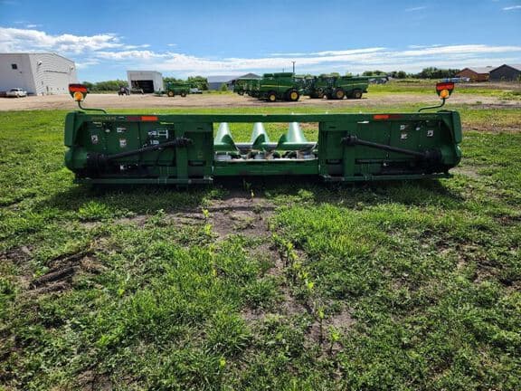 Image of John Deere 608C equipment image 4