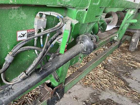 Image of John Deere 608C equipment image 4