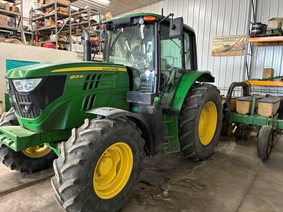 Image of John Deere 6105M equipment image 2