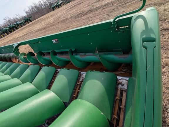 Image of John Deere 612C equipment image 4