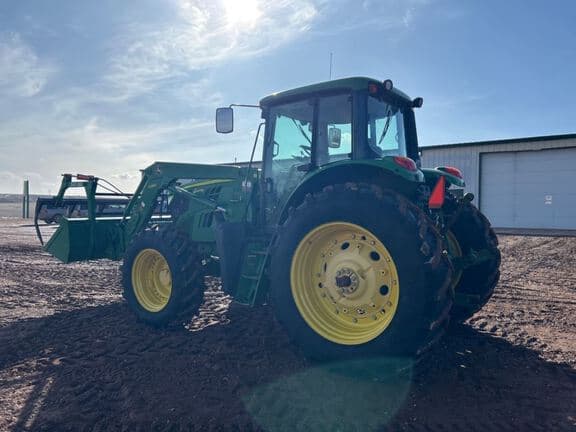 Image of John Deere 6140M equipment image 2