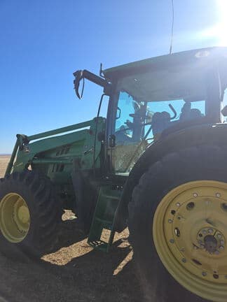 Image of John Deere 6140R equipment image 3