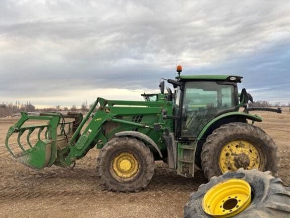 Image of John Deere 6140R equipment image 1