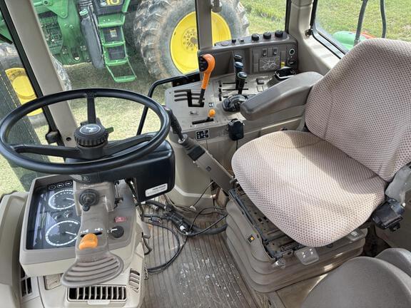 Image of John Deere 6150M equipment image 4