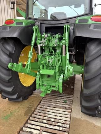 Image of John Deere 6150R equipment image 3