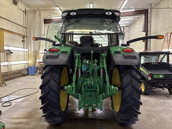 Image of John Deere 6150R equipment image 4