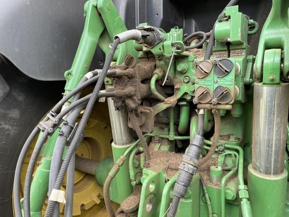 Image of John Deere 6170R equipment image 4