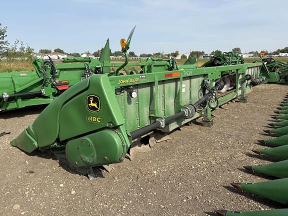 Image of John Deere 618C equipment image 2