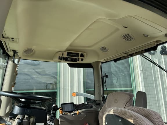 Image of John Deere 6190R equipment image 3
