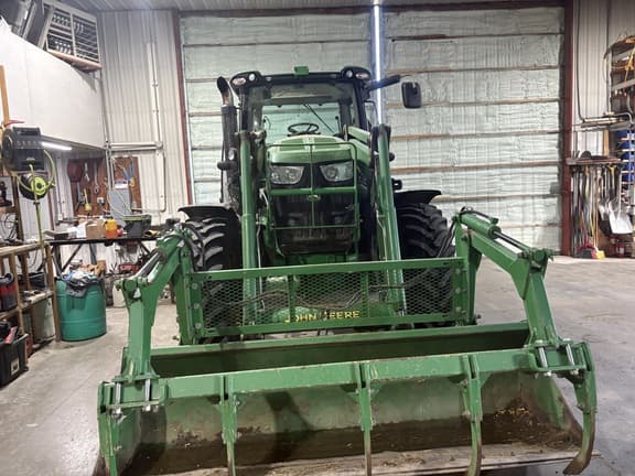 Image of John Deere 6190R equipment image 2