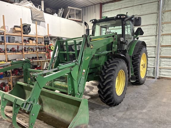 Image of John Deere 6190R equipment image 4