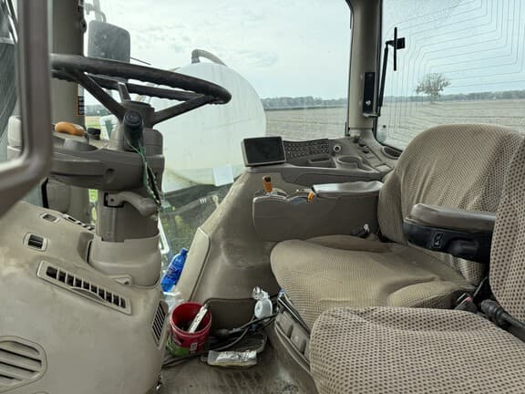 Image of John Deere 6190R equipment image 2