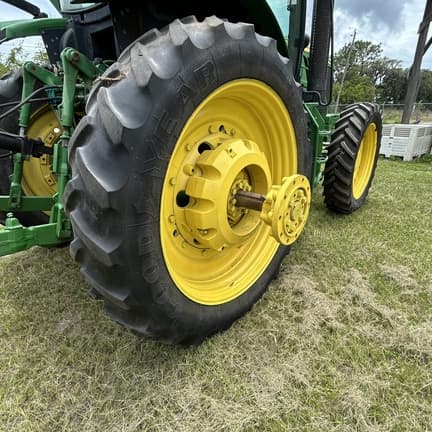 Image of John Deere 6190R equipment image 1