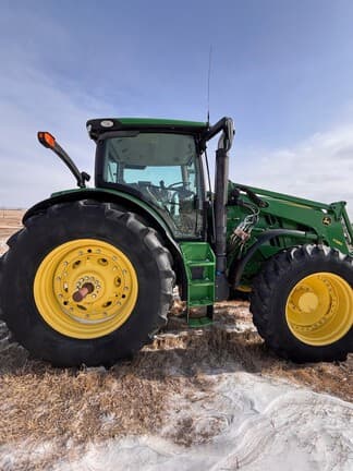 Image of John Deere 6190R equipment image 4