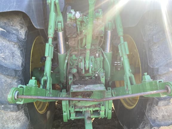 Image of John Deere 6190R equipment image 3