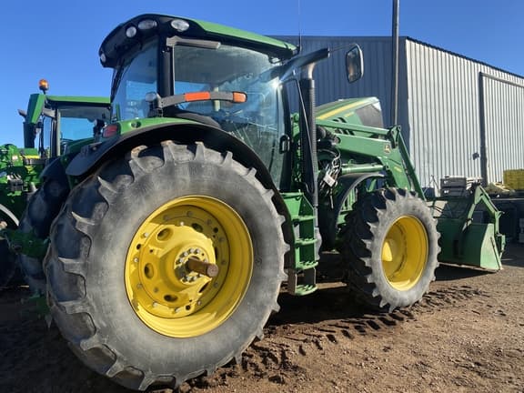 Image of John Deere 6190R equipment image 1