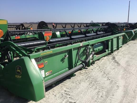 Image of John Deere 625F equipment image 2