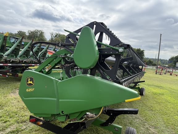Image of John Deere 625F equipment image 2