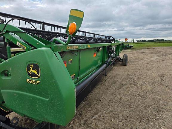 Image of John Deere 635F equipment image 1