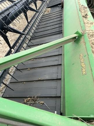 Image of John Deere 635FD equipment image 3