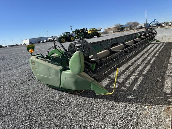 Image of John Deere 635FD equipment image 2