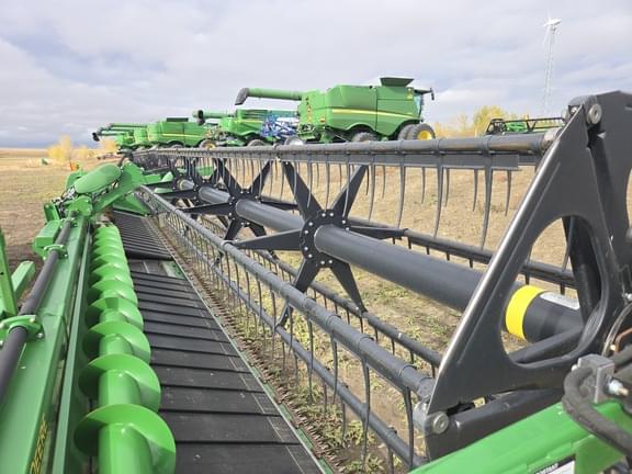 Image of John Deere 640D equipment image 3