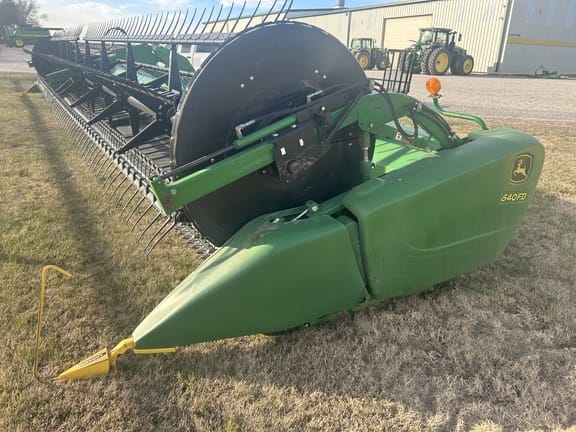 Main image John Deere 640FD
