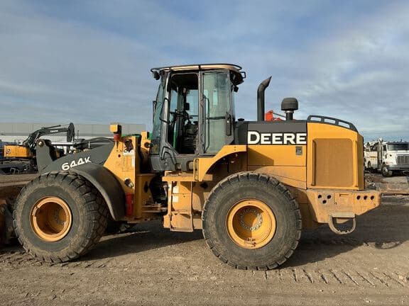 Image of John Deere 644K equipment image 2