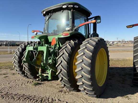 Image of John Deere 7210R equipment image 4