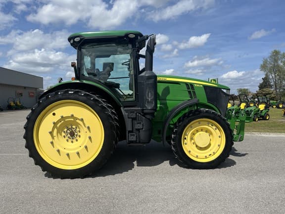 Image of John Deere 7210R equipment image 2