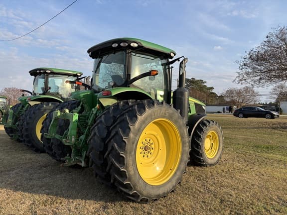 Image of John Deere 7210R equipment image 4