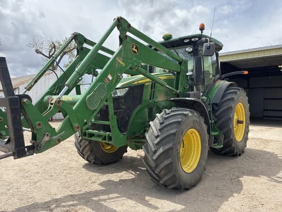 Image of John Deere 7230R equipment image 3