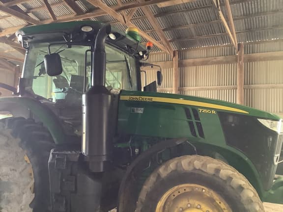 Image of John Deere 7250R equipment image 2