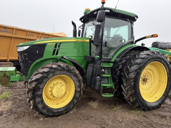 2014 John Deere 7250R Equipment Image0